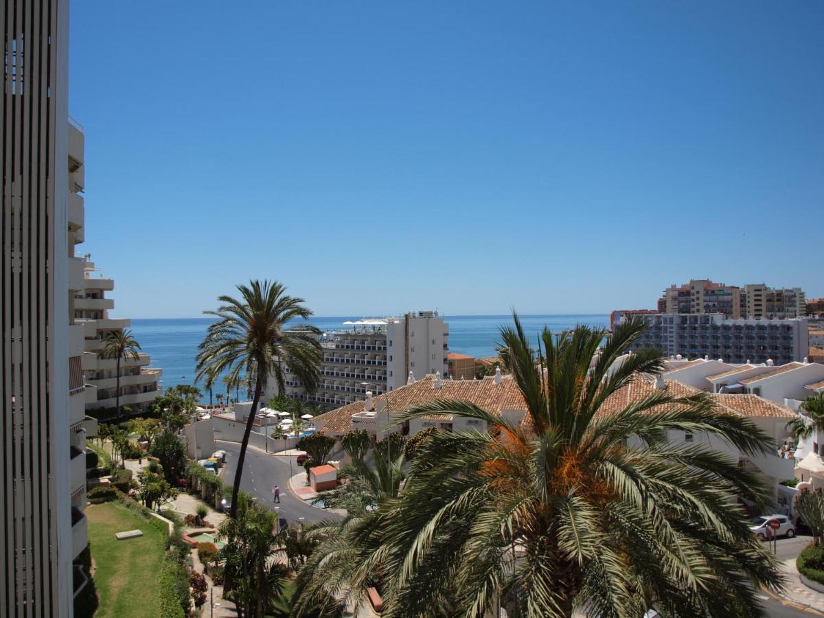 Parking Privado Benalbeach ベナルマデナ エクステリア 写真