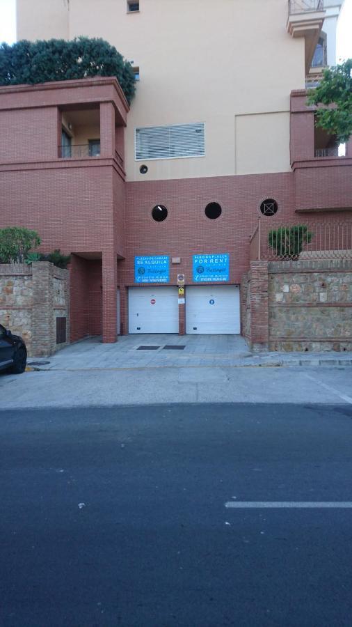 Parking Privado Benalbeach ベナルマデナ エクステリア 写真