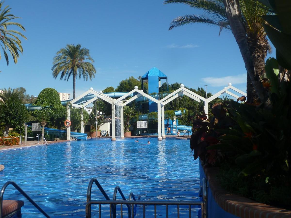 Parking Privado Benalbeach ベナルマデナ エクステリア 写真