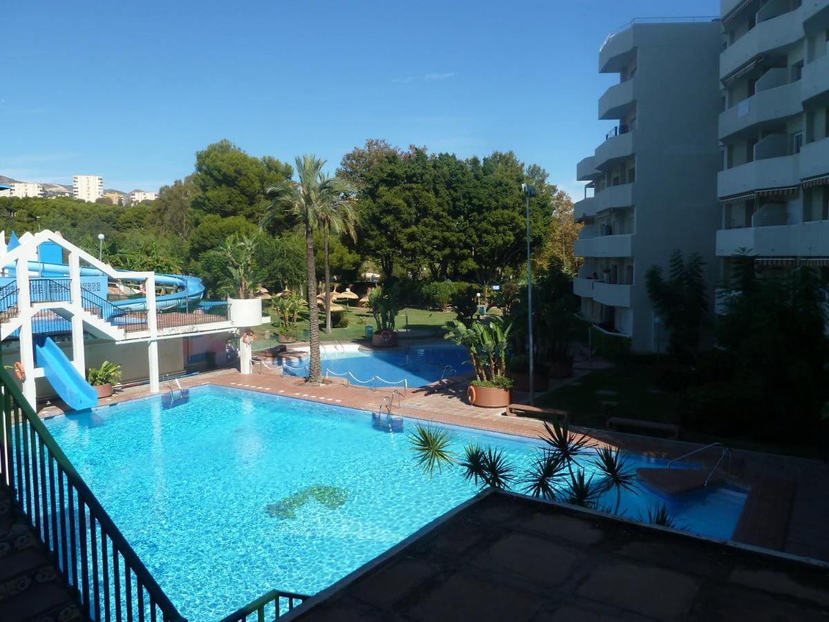 Parking Privado Benalbeach ベナルマデナ エクステリア 写真